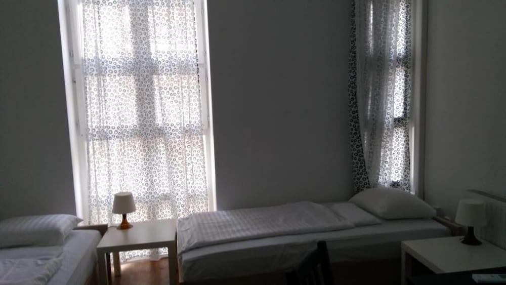 Broadway City Guesthouse Βουδαπέστη Εξωτερικό φωτογραφία